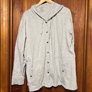 L.L. Bean light weight button up